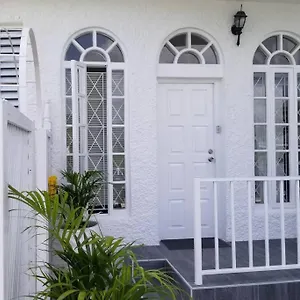Ridgeview 1 To 3 , Kingston Jamaica