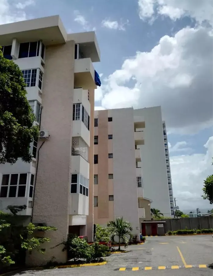 Apartman Serenity At The Oxford Kingston